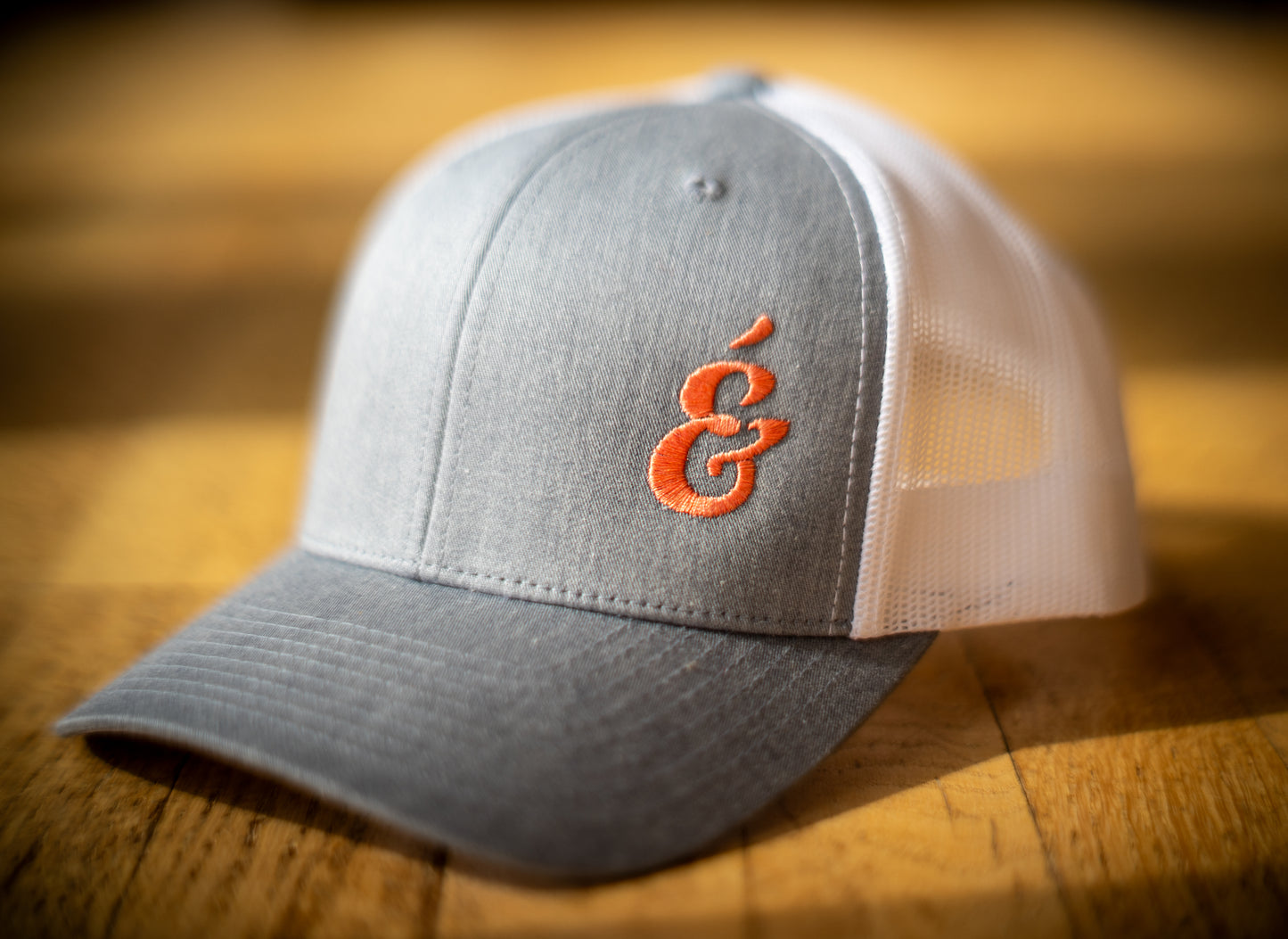 Étienne Outdoors Solo Icon Snap Back Trucker Cap